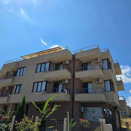 Casa Del Mar Hotel Primorsko Exterior photo